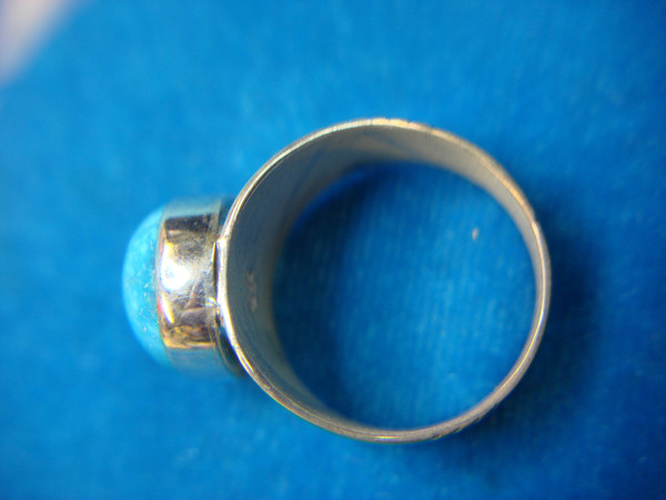 Unique Sterling Silver Turquoise Ring (Size 9, Large Stone)
