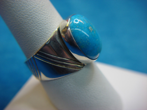 Unique Sterling Silver Turquoise Ring (Size 9, Large Stone)