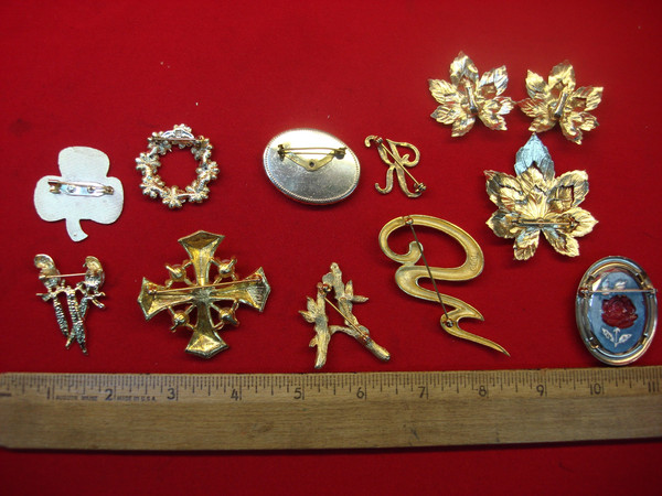 Vintage Sports Pins (10-Piece Lot) - Unique & Usable Estate Jewelry