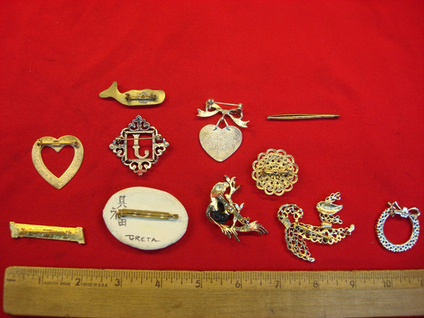 Vintage Estate Jewelry Collection - 10 Unique Pins for Collectors & Fashion Lovers