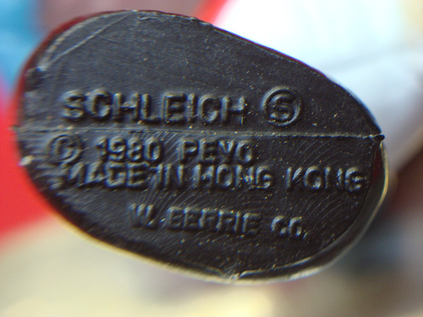 Vintage 1980s Sportive Smurf Keychain - Hand-Painted, Excellent Condition (Schleich & Peyo)