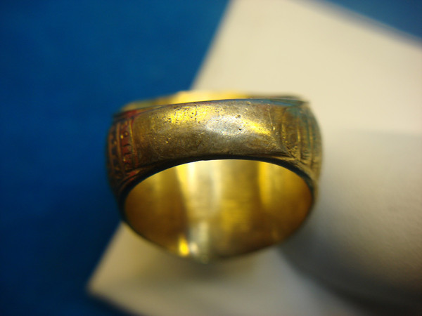 Vintage Gold Tone Truck Driver Ring - Size 10, Red Stone - Unique Statement Piece