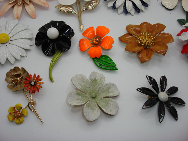 Vintage Enamel Floral Pins Set (12 pcs) 1940s-50s,  Unique Designs & Sizes