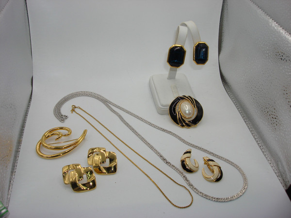 Vintage Trifari Jewelry Lot of 10 - Brooches, Necklaces & Earrings