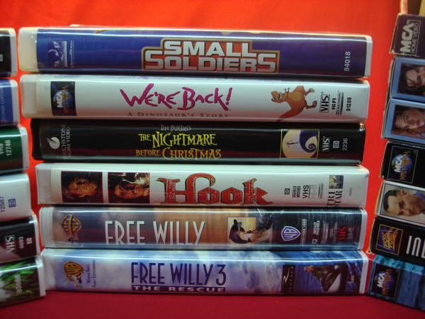 20 Vintage Disney VHS Tapes - Original Packaging, Home Collection