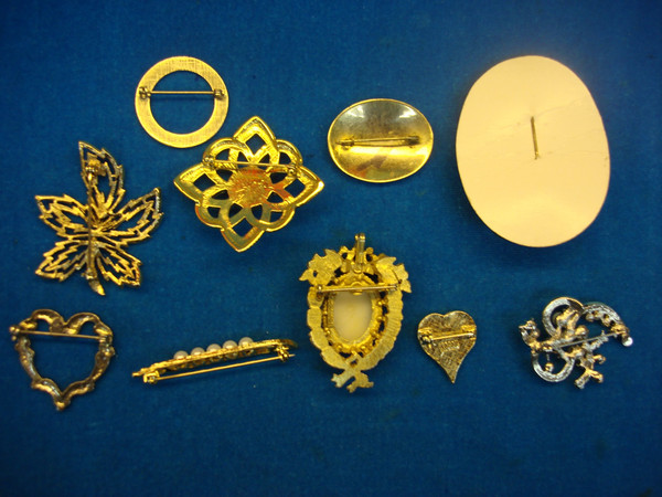 Vintage Costume Pin Lot of 10 - Unique & Collectible Accessories