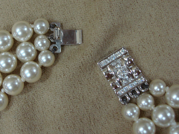 Vintage Camrose & Kross Jackie Kennedy Faux Pearl Necklace - Estate Find with Certificate