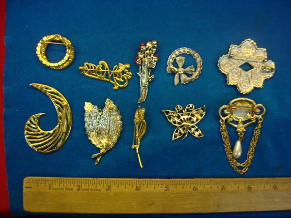 Vintage Costume Pin Collection (10 Pieces) - Unique & Usable Pins, Estate Jewelry Find