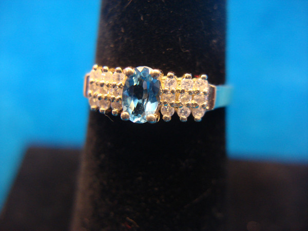 14K Yellow Gold Blue Topaz & Diamond Waterfall Ring (Size 6 1/2)