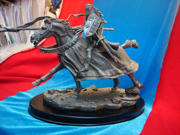 Franklin Mint Path to Glory Knight Pewter Figurine (1985) - 15