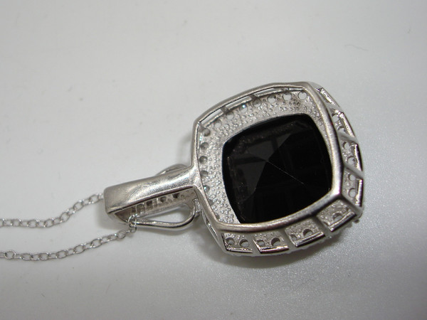JWBR Sterling Silver Black Onyx & Topaz Pendant Necklace & Ring Set (Size 6.5)