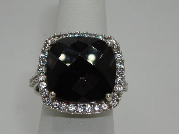 JWBR Sterling Silver Black Onyx & Topaz Pendant Necklace & Ring Set (Size 6.5)