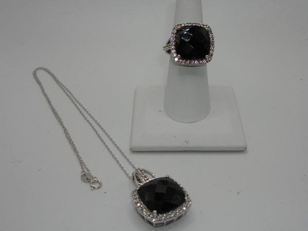 JWBR Sterling Silver Black Onyx & Topaz Pendant Necklace & Ring Set (Size 6.5)