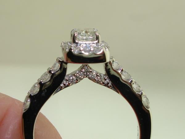 14K White Gold Halo Engagement Ring - 0.5ct Cushion Center Diamond, SI1 Clarity, Approx 1ctw