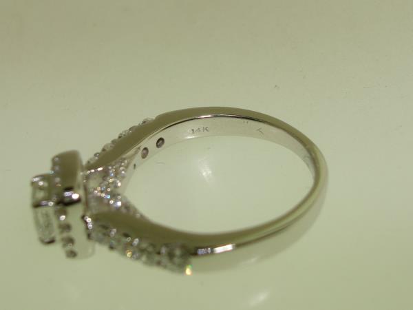 14K White Gold Halo Engagement Ring - 0.5ct Cushion Center Diamond, SI1 Clarity, Approx 1ctw
