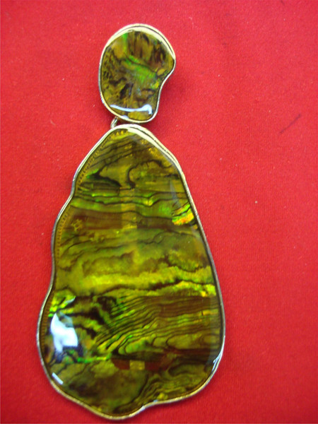 Large Abalone Hinged Pendant - Unique Lucite Accent, Pre-Owned Gem
