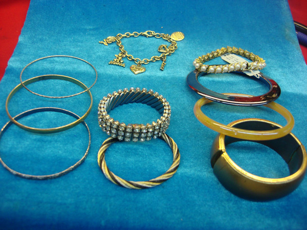 Vintage Estate Bracelet Lot of 10 - Costume Jewelry Mix Styles