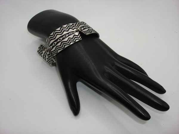 Vintage Alice Seely Pewter Bracelet (2000) - Artisan Crafted, Estate Find