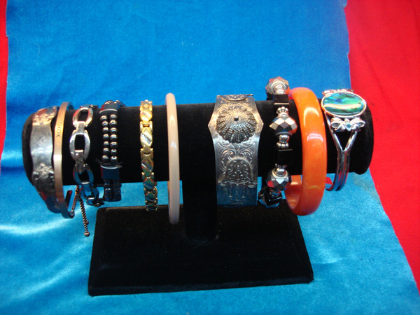 Estate Find - 10 Vintage Costume Bracelets Lot #70 - Diverse Styles & Designs