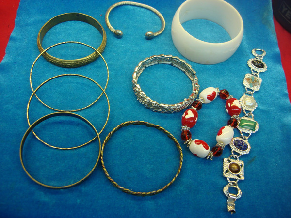 Vintage Estate Costume Bracelet Lot of 10 - Mix Styles #90