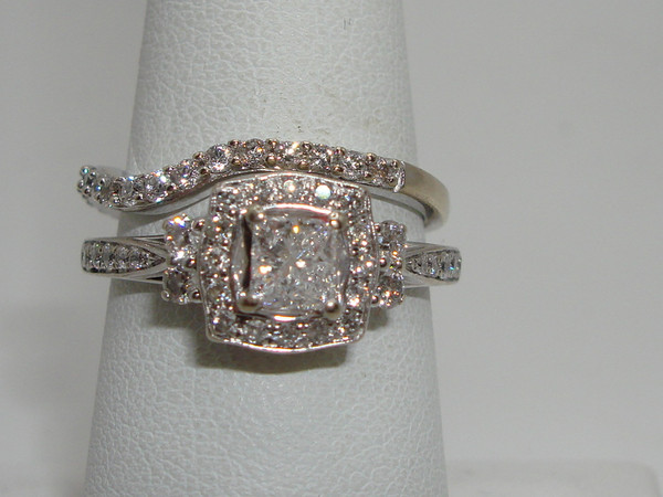 KAY JEWELERS 14K Solid Gold Wedding Ring Set - Princess Cut Diamond Engagement & Matching Band (Size 7.5/6.5)