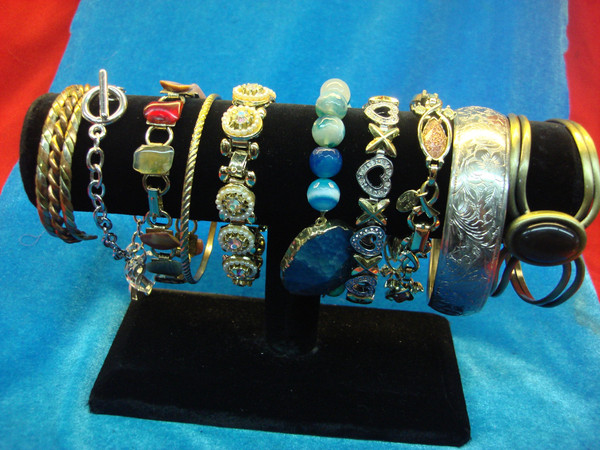 10 Vintage Costume Bracelets - Estate Find Lot #107 | Unique Designs