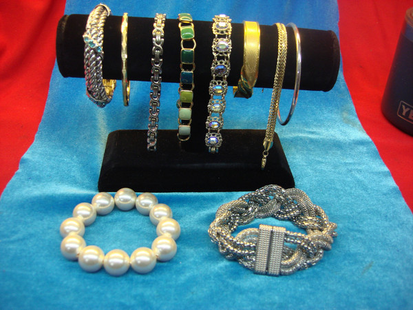 Estate Jewelry Collection - 10 Vintage Costume Bracelets Lot