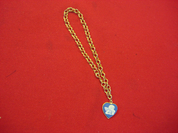 Vintage 10K Yellow Gold Angel Heart Bracelet - Pre-Owned, Excellent Condition