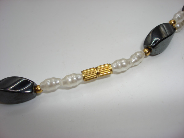 Vintage 1980s Hematite & Freshwater Pearl Necklace - Estate Find