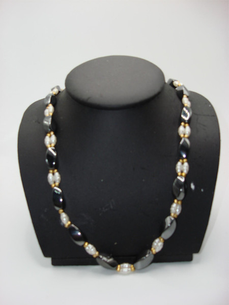 Vintage 1980s Hematite & Freshwater Pearl Necklace - Estate Find