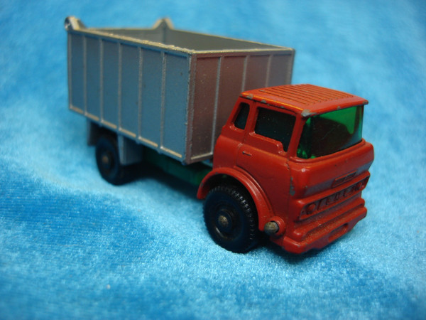 Vintage 1968 Matchbox Lesney No. 26C GMC Tipper Truck - Excellent Condition