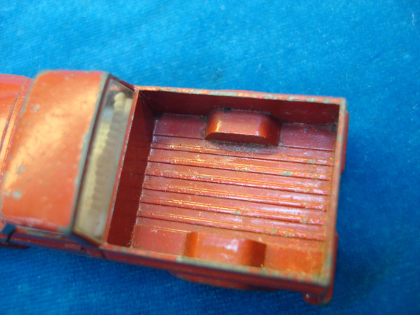 Vintage Matchbox Lesney No. 71B Jeep Gladiator Pickup (1964) - Mild Play Wear