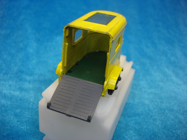 Vintage Matchbox No. 43C Pony Trailer (1968) - Mild Play Wear