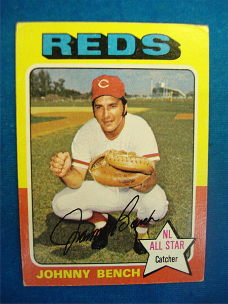 1975 Topps Johnny Bench #260 Cincinnati Reds Baseball Card - Nice Condition