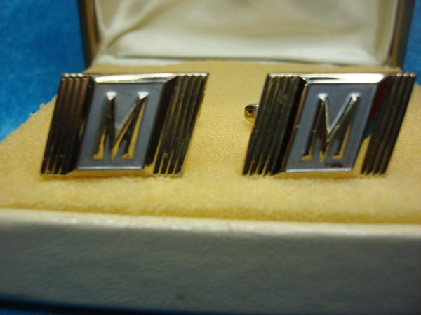 Vintage Hickok Gold Tone Cufflinks & Tie Clip Set with Letter M - Excellent Condition