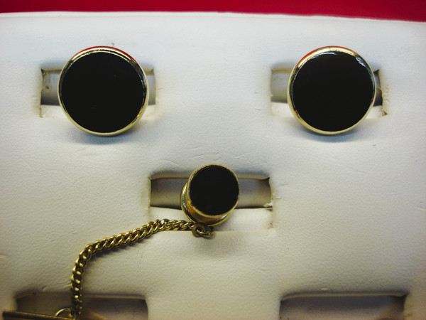 Vintage Gold Tone Onyx Tie Tac & Cufflinks Set - Elegant Statement Accessory