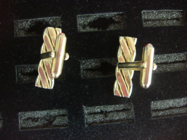 Vintage Gold-Tone Cufflinks (#40) - Elegant & Pre-Owned