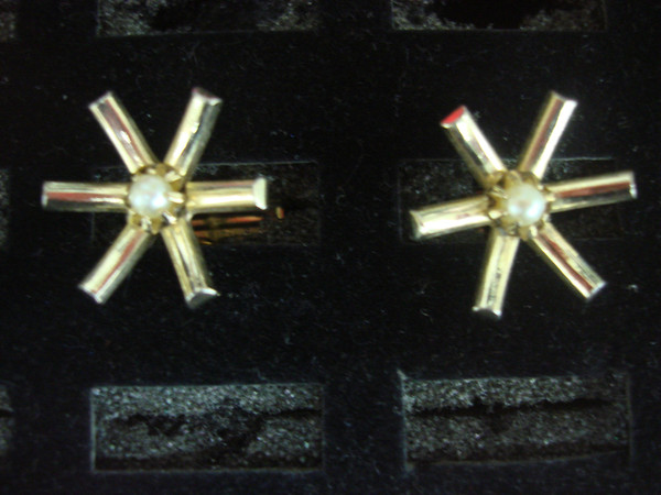 Vintage Gold Tone Cufflinks with Faux Pearl Accents - #47