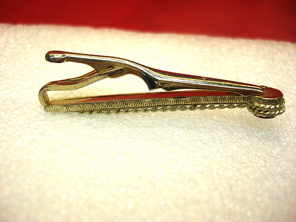 Vintage Gold Tone Tie Clip w/Brown Stone & Intricate Pattern (2 inches)