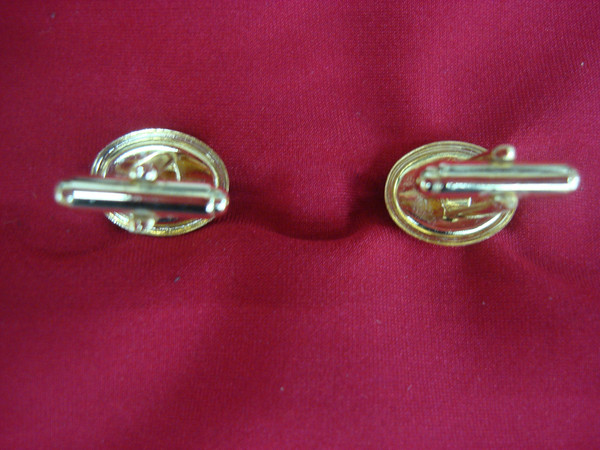 Vintage Gold Tone Cufflinks with Black Stones - Excellent Condition