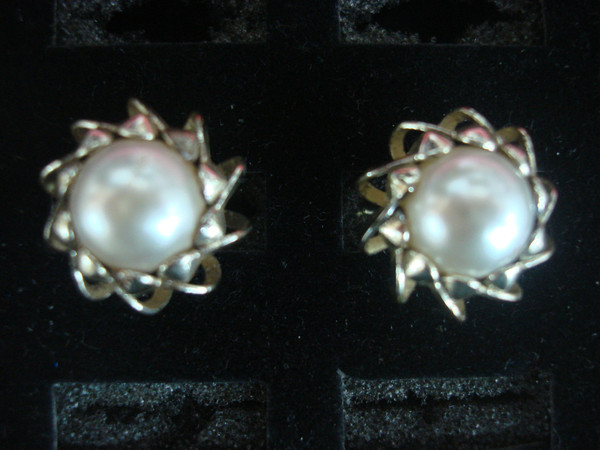 Vintage Gold-Tone Cufflinks with Faux Pearls - #111