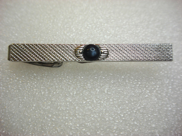 Vintage Silver Tone Tie Clip with Intricate Pattern & Dark Blue Stone - #128