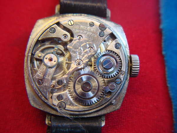 Vintage Mercer 14K White Gold Plated Wristwatch - Intricate Pattern, Excellent Condition