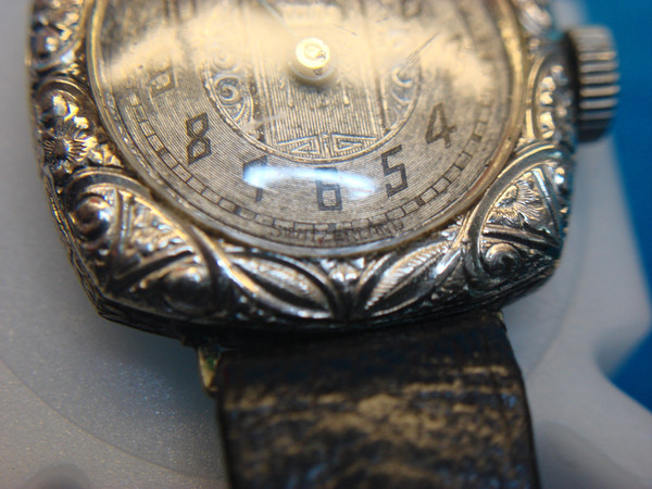 Vintage Mercer 14K White Gold Plated Wristwatch - Intricate Pattern, Excellent Condition