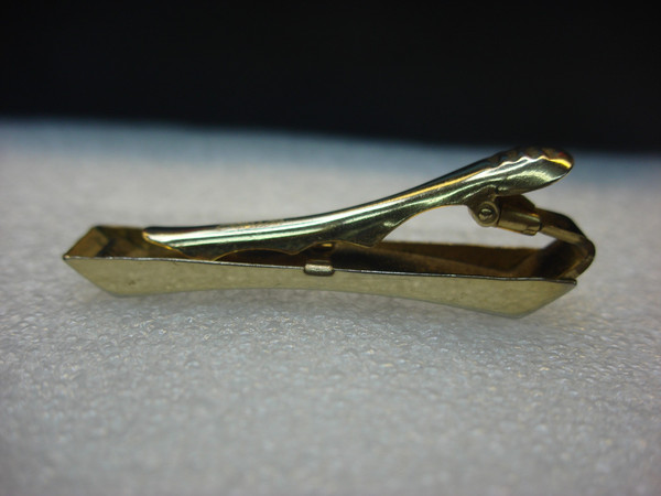 Vintage Gold Tone Tie Clip with Alligator Hide Insert - 2 Inch