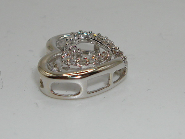 14K Gold & Diamond Double Heart Pendant - Exquisite & Sparkling Gift