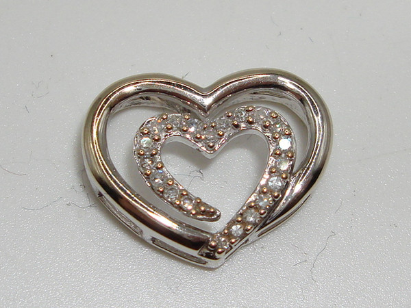 14K Gold & Diamond Double Heart Pendant - Exquisite & Sparkling Gift