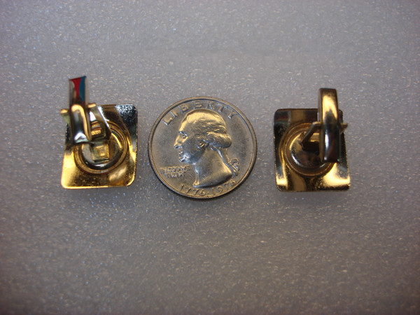 Vintage Swank Gold Tone Cufflinks with MOP Disk - Unique & Stylish Accessories