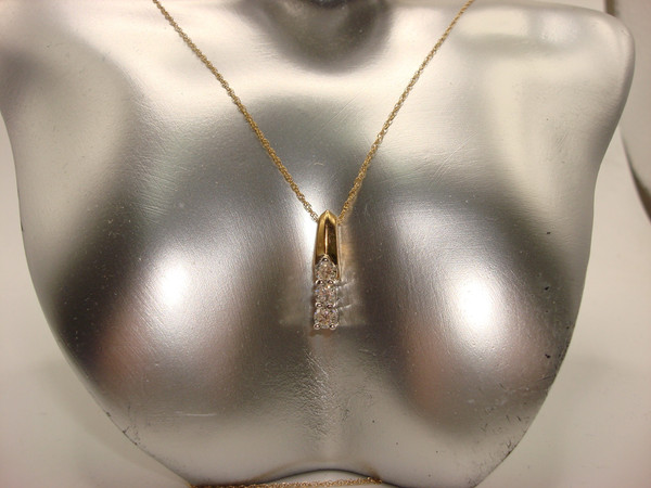 Elegant 14K Gold Diamond Pendant Necklace (0.5ct, G/H SI2)