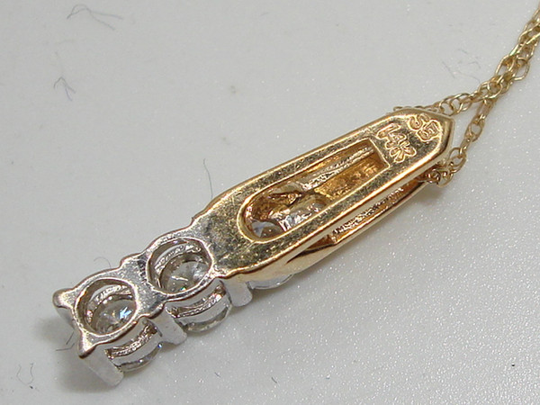 Elegant 14K Gold Diamond Pendant Necklace (0.5ct, G/H SI2)